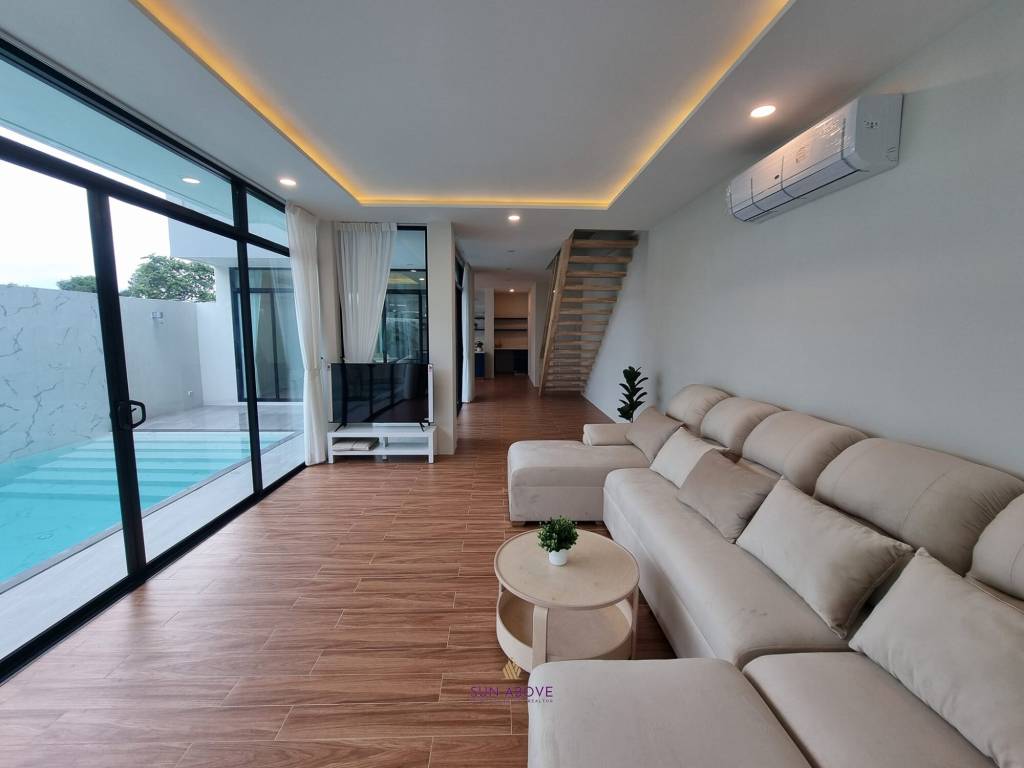 Brand New 3-Bedroom Pool Villa In Soi Suksan 2, Rawai