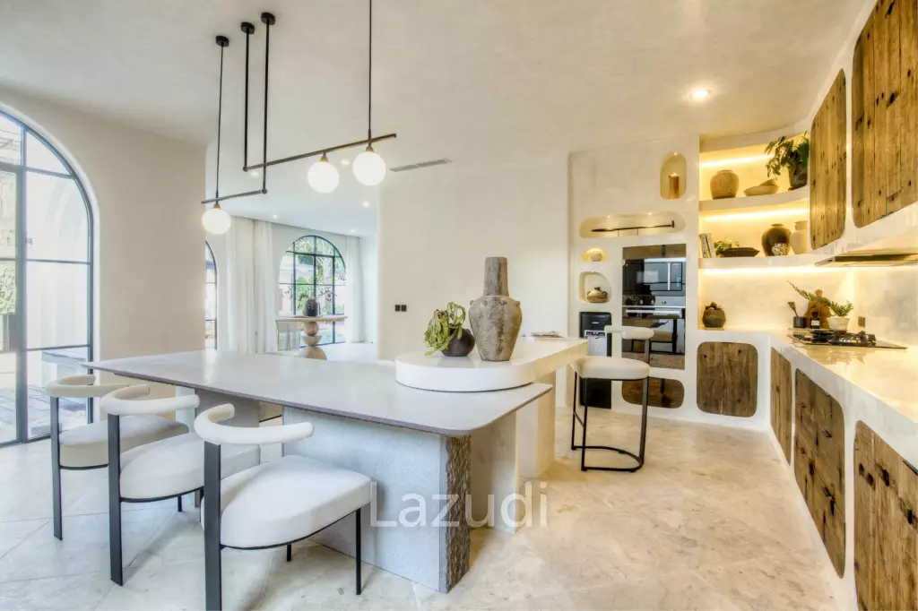 NEWLY BUILT MEDITERRANEAN-SPANISH STYLE VILLA MINUTES DRIVE TO BERAWA BEACH