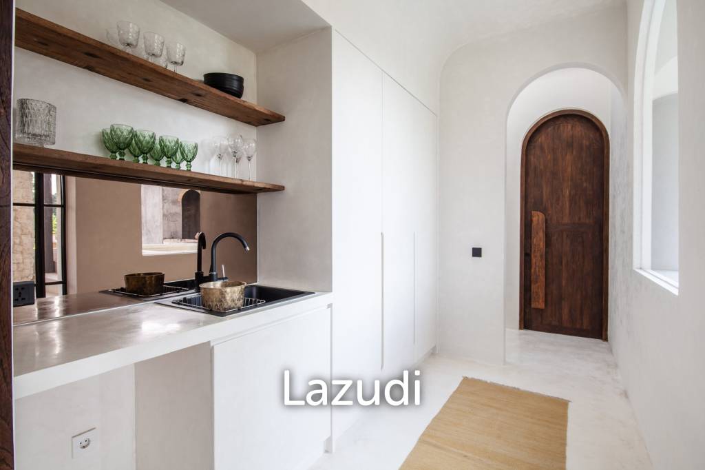 NEWLY BUILT MEDITERRANEAN-SPANISH STYLE VILLA MINUTES DRIVE TO BERAWA BEACH