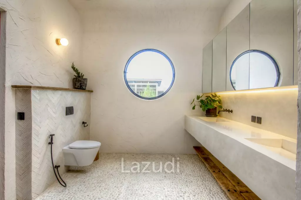 NEWLY BUILT MEDITERRANEAN-SPANISH STYLE VILLA MINUTES DRIVE TO BERAWA BEACH