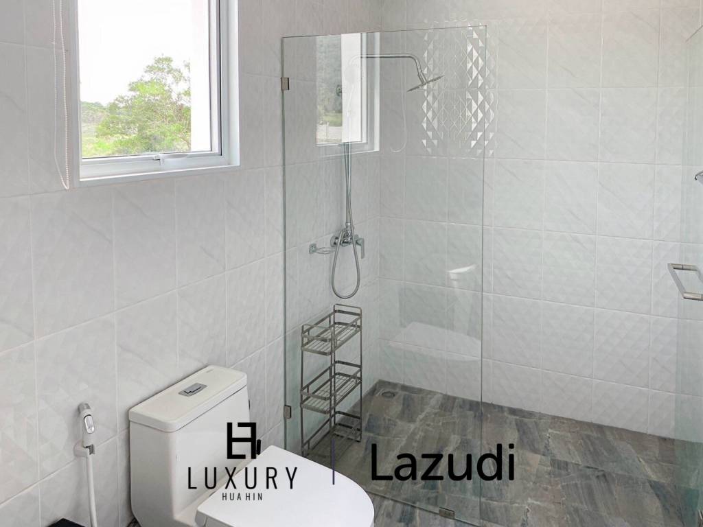 2,400 m² 4 Chambre 5 Salle de bain Villa Pour Louer