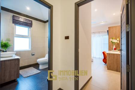 550 metro cuadrado 3 ` 2 Baño Villa de Venta