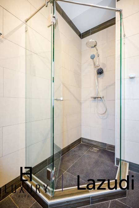 550 metro cuadrado 3 ` 2 Baño Villa de Venta