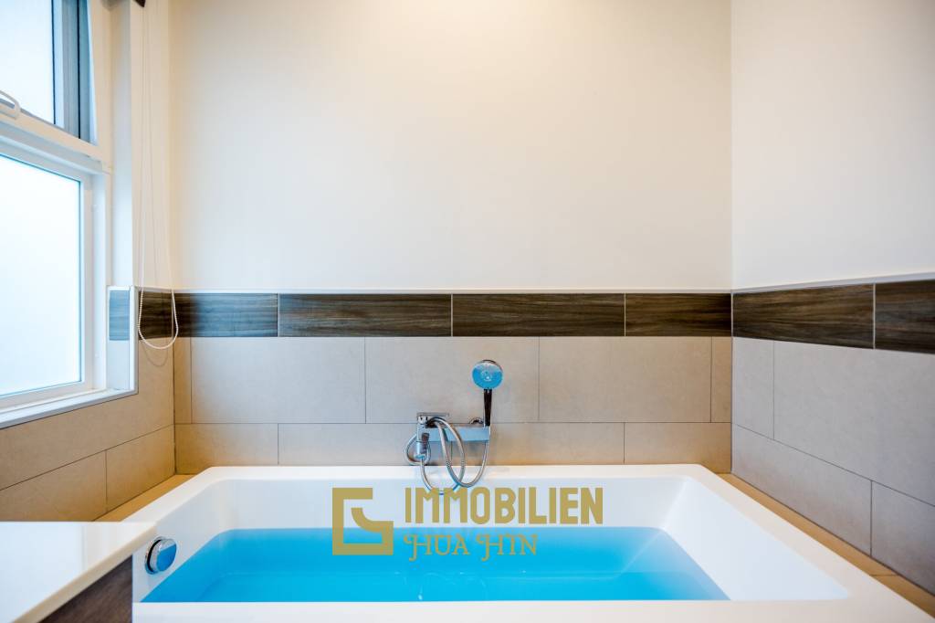 550 qm 3 Bett 2 Bad Villa Für Verkauf