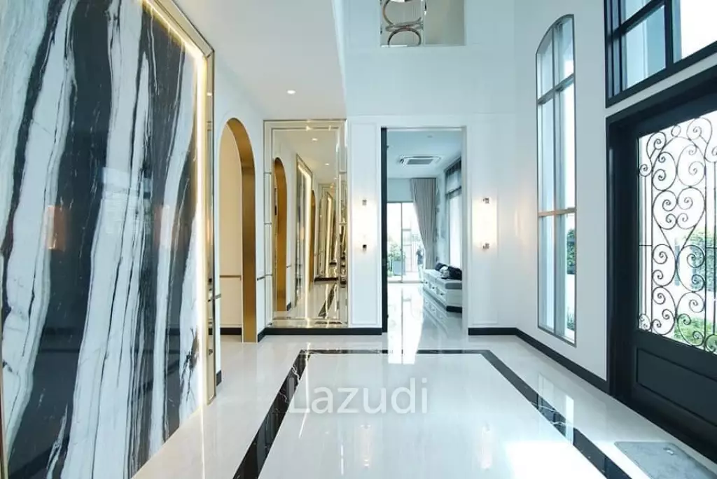 5 Bed 6 Bath 808 SQ.M Perfect Masterpiece Rama 9-Krungthep Kreetha