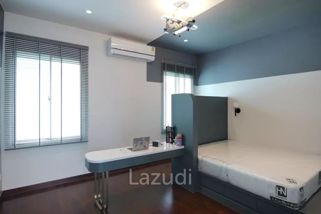 5 Bed 6 Bath 808 SQ.M Perfect Masterpiece Rama 9-Krungthep Kreetha