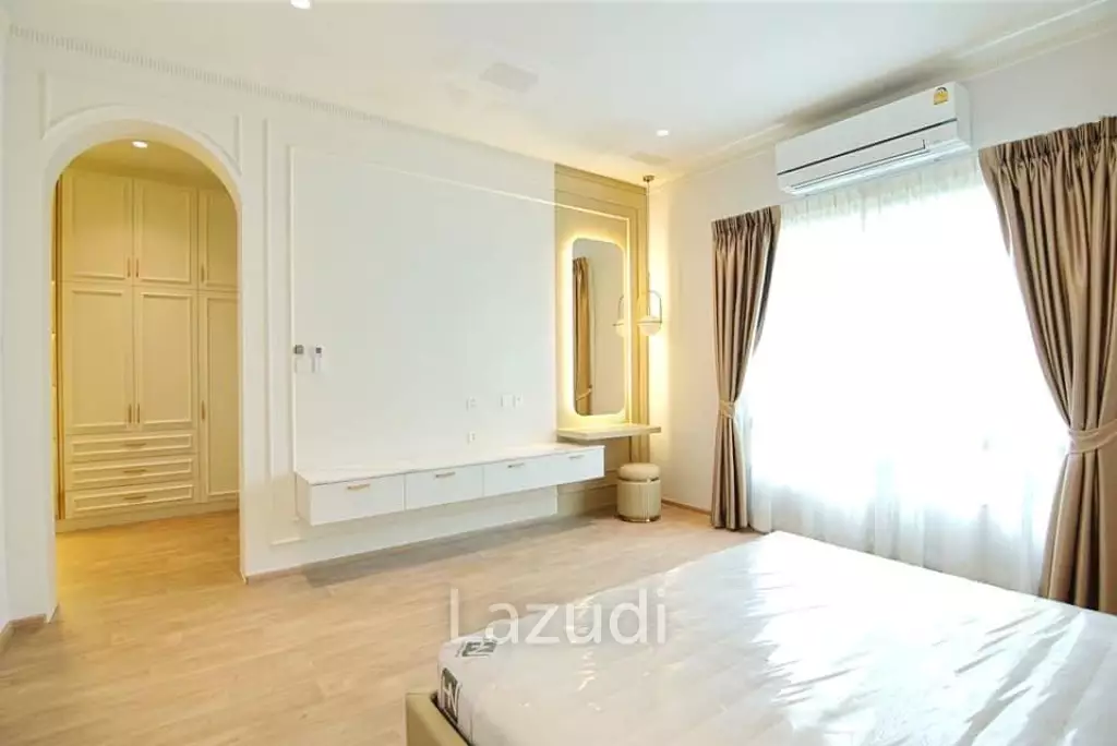 5 Bed 6 Bath 808 SQ.M Perfect Masterpiece Rama 9-Krungthep Kreetha