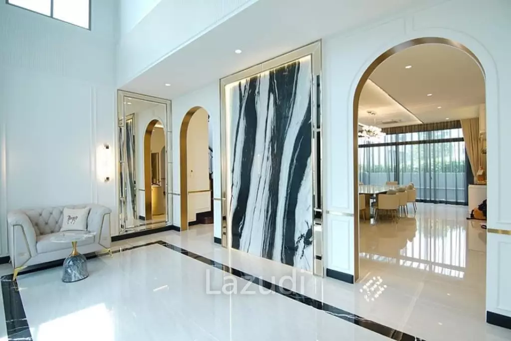 5 Bed 6 Bath 808 SQ.M Perfect Masterpiece Rama 9-Krungthep Kreetha