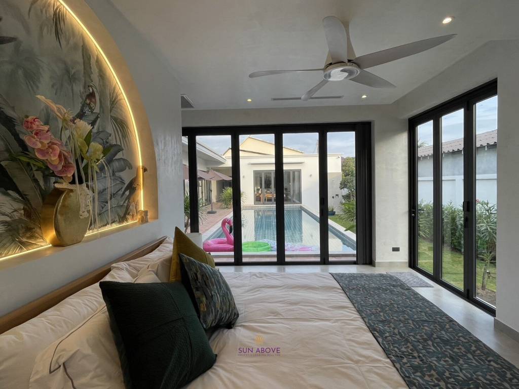 Ultra Luxury 4-Bed Villa in Choeng Thale, Phuket