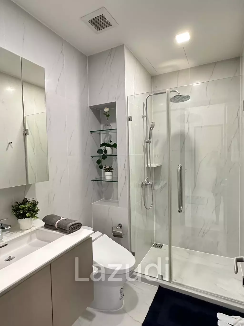 1 Bed 1 Bath 37 SQ.M Chewathai Residence Asoke
