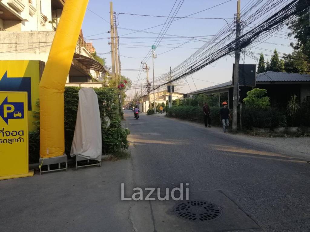 253 SQM Showroom Sukhumvit 76 Main Road BTS Bearing and Samrong