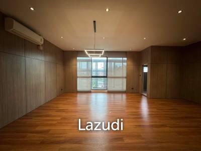 Ultra Luxury Home Office for rent in Bangna