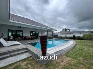 3 Bed 4 Bath Villa For Sale