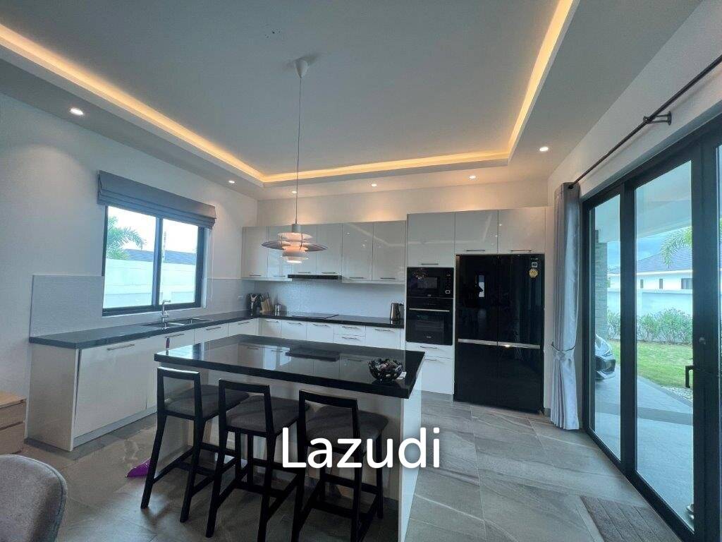 743 Sqm 3 Bed 4 Bath Villa For Sale