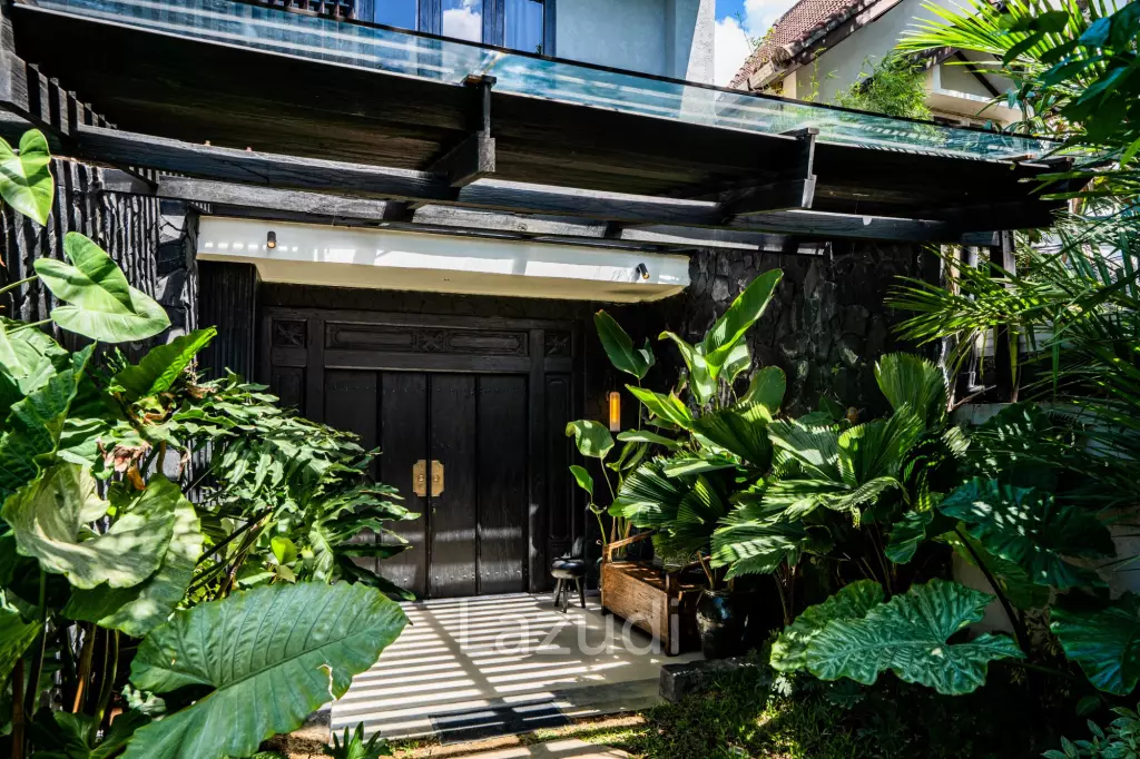 CONTEMPORARY VILLA IN KEROBOKAN WITH STRATEGIC LOCATION