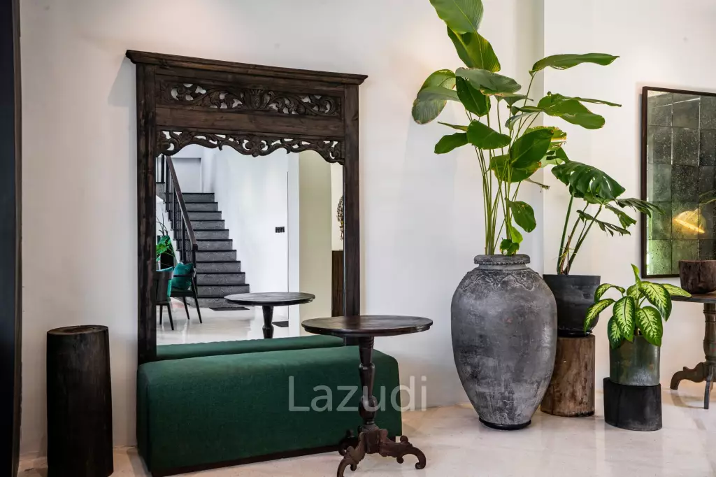 STYLISH VILLA IN KEROBOKAN WITH CONVENIENT ACCESS