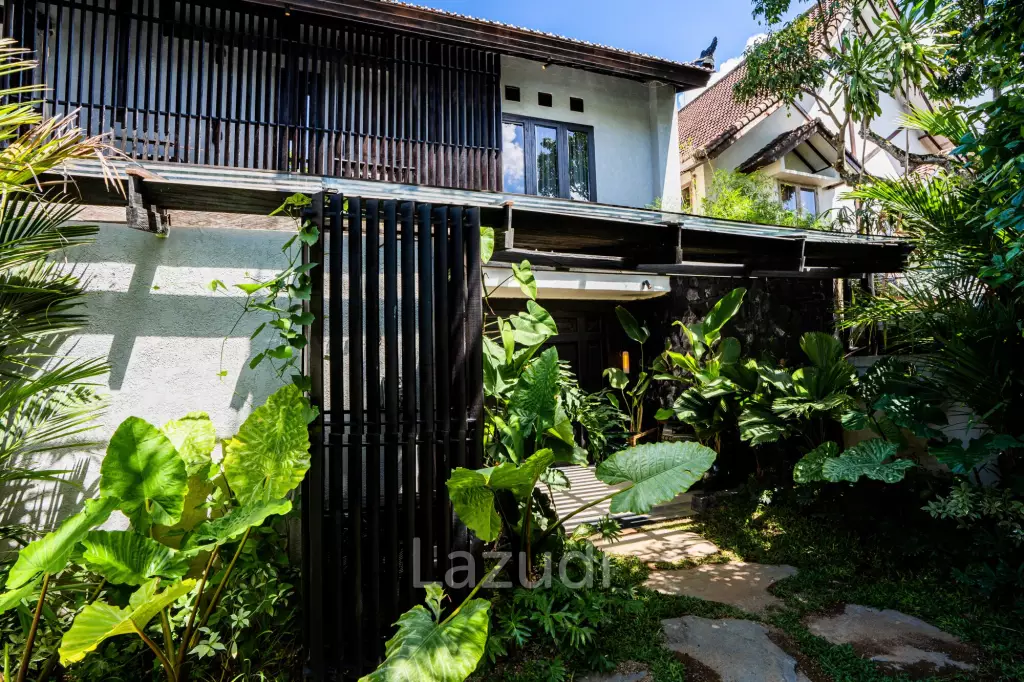STYLISH VILLA IN KEROBOKAN WITH CONVENIENT ACCESS