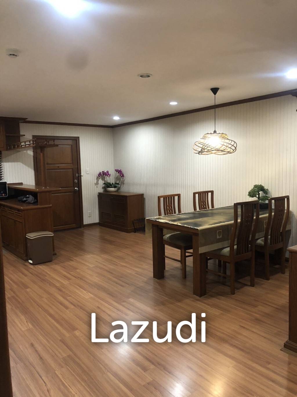 2 Bed 1 Bath 92 SQ.M Acadamia Grand Tower