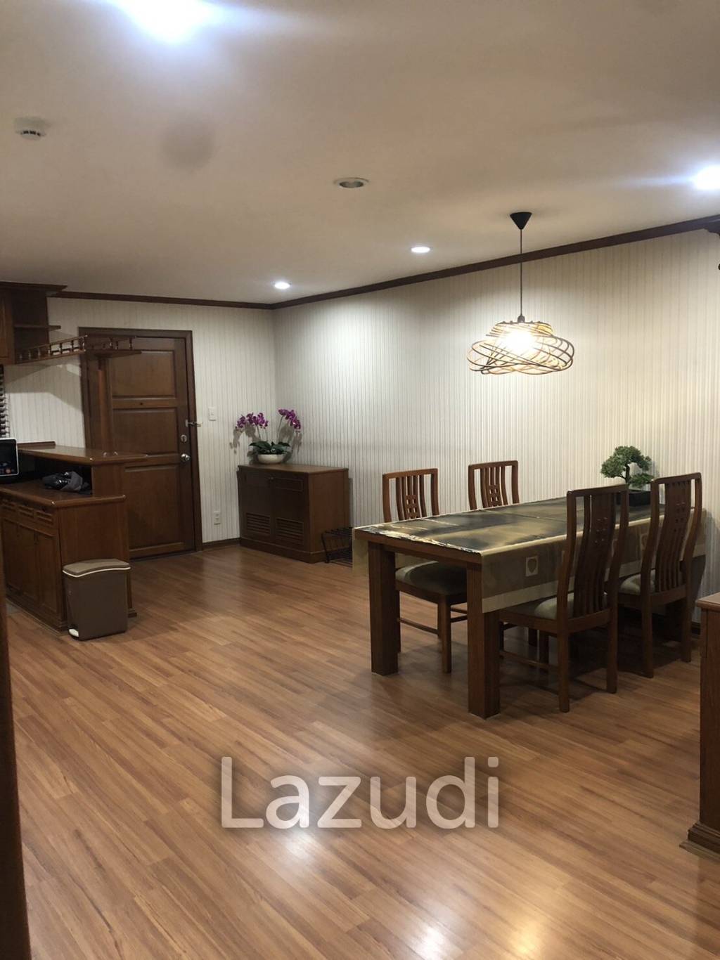 2 Bed 1 Bath 92 SQ.M Acadamia Grand Tower