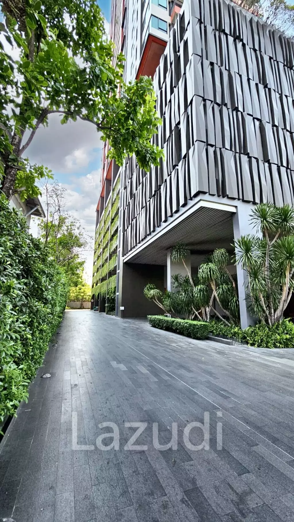 1 Bedroom 2 Bathroom 95 SQ.M at The Parco