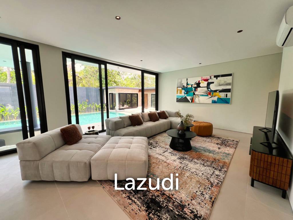 BEACHSIDE LUXURY: 5-BEDROOM FREEHOLD VILLA IN PERERENAN
