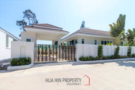 RED MOUNTAIN WOODLANDS : Modern good quality 3 bed pool villa