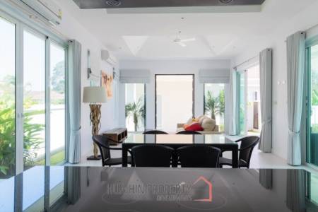 RED MOUNTAIN WOODLANDS : Modern good quality 3 bed pool villa