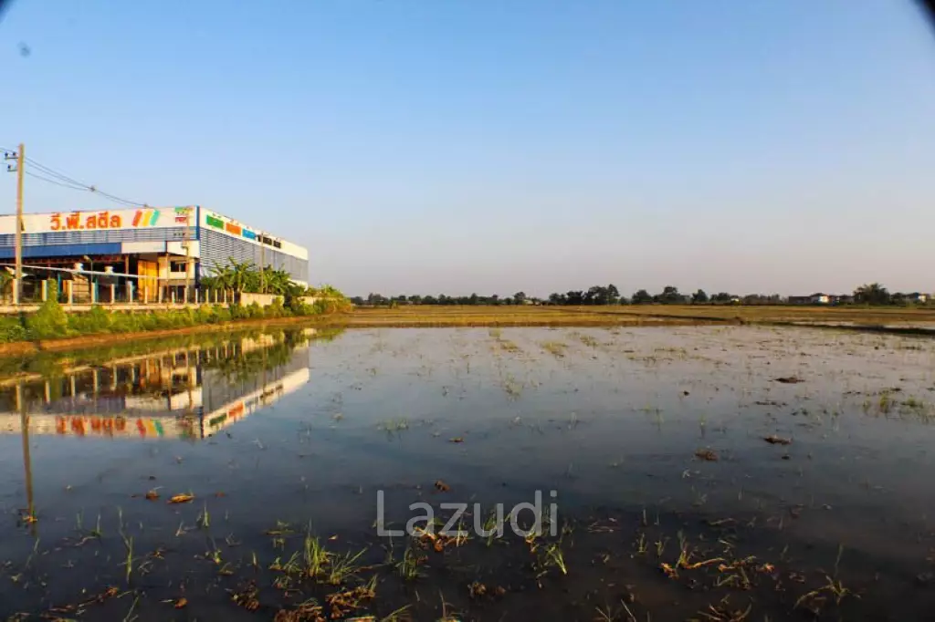 Land for Sale of Golden Location Close to Bypass