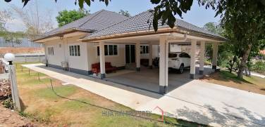 Pool villa on an impressively 6 Rai land plot and Fish Ponds