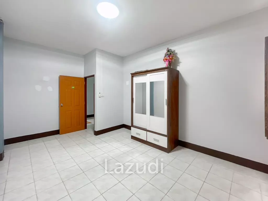 2 Storey 2 Bedroom Townhouse in soi 88