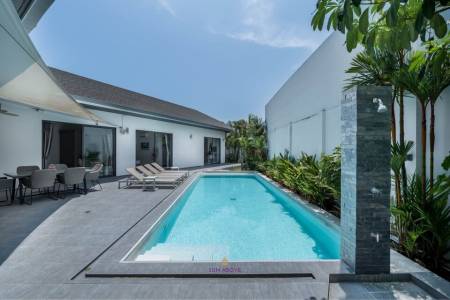 Luxurious 4-Bedroom Villa For Rent In Rawai