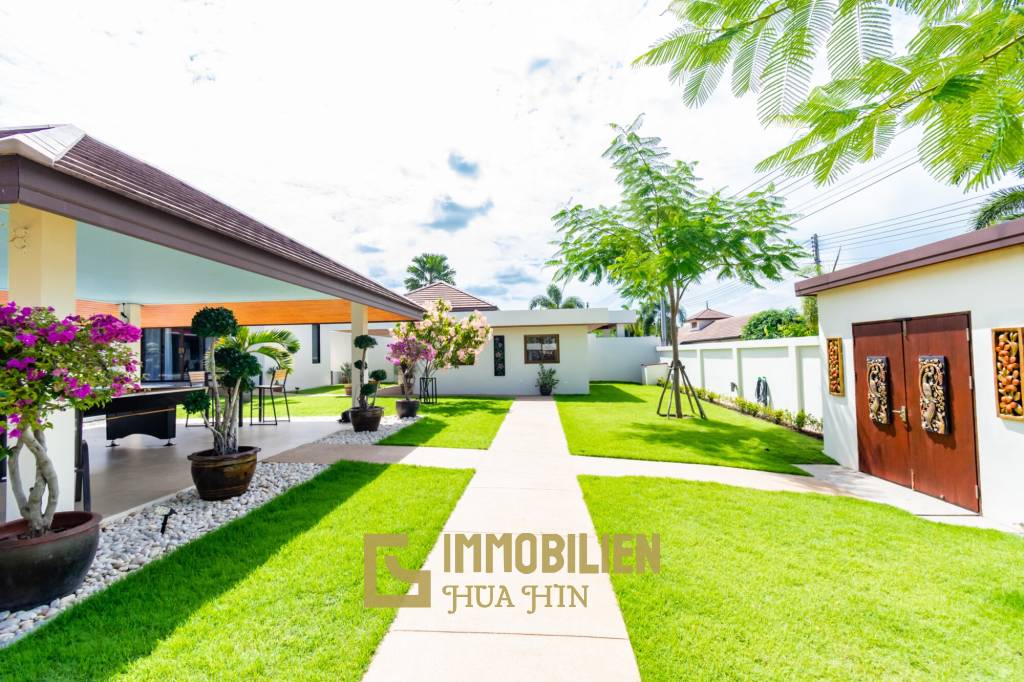 1,190 metro cuadrado 4 ` 4 Baño Villa de Venta