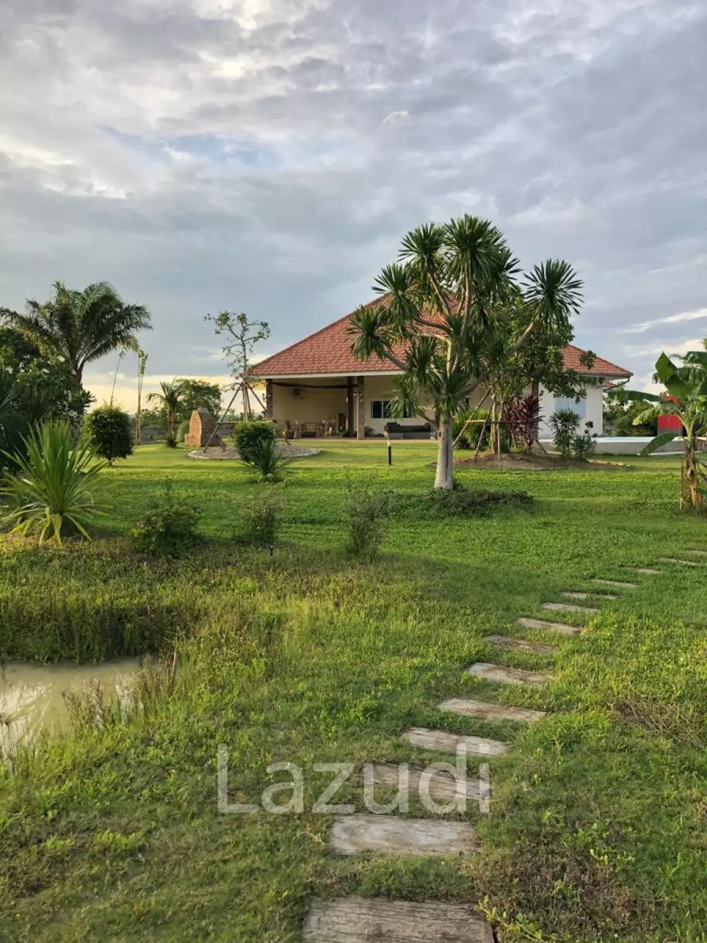 3 bedroom poolvilla on 7200 square meters for sale