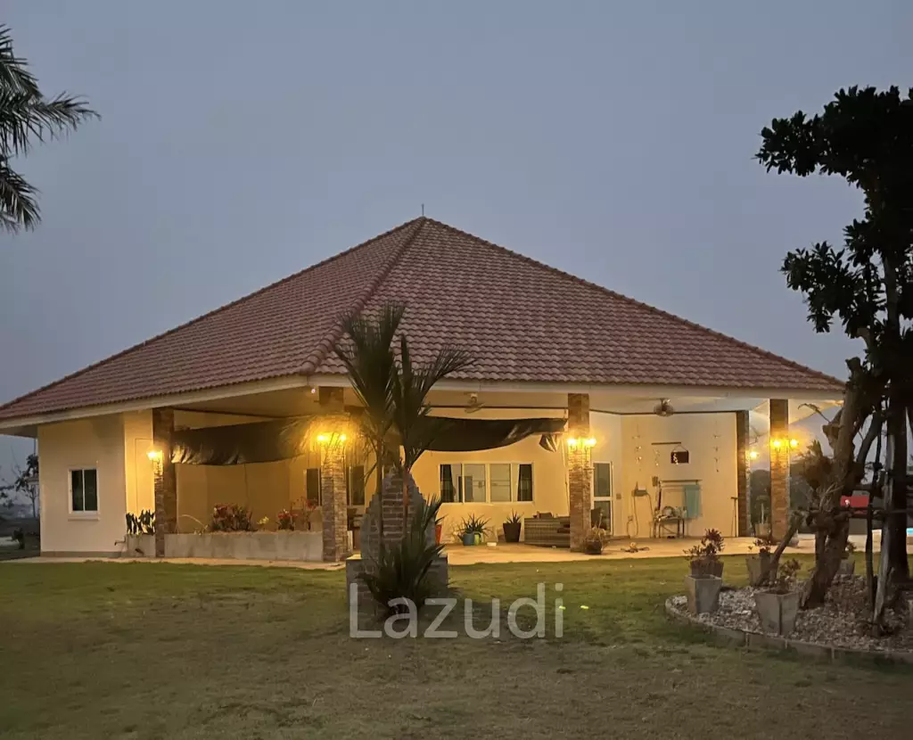 3 bedroom poolvilla on 7200 square meters for sale