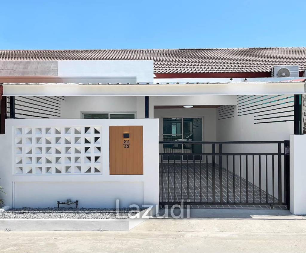 2 Bed 1 Bath townhouse For Sale In Thalang
