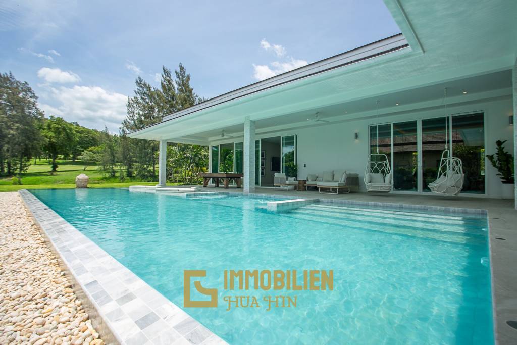 Palm Hills Golfplatz: Luxuriöse 4 Schlafzimmer Pool Villa