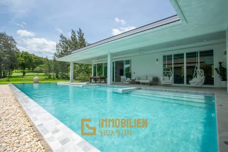 Palm Hills Golfplatz: Luxuriöse 4 Schlafzimmer Pool Villa