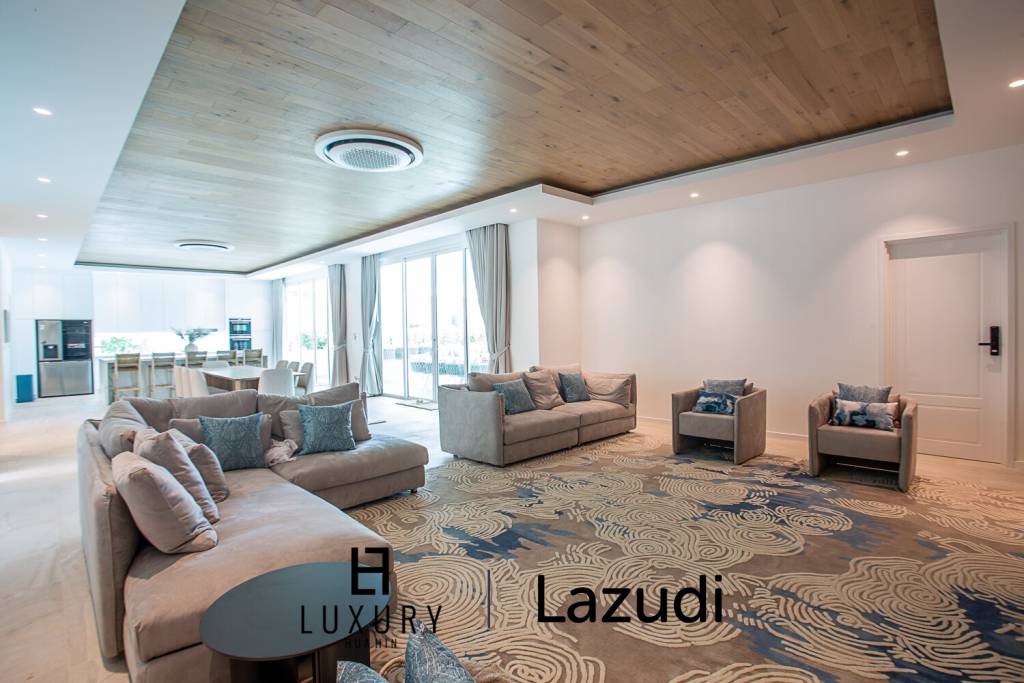 Palm Hills Golfplatz: Luxuriöse 4 Schlafzimmer Pool Villa