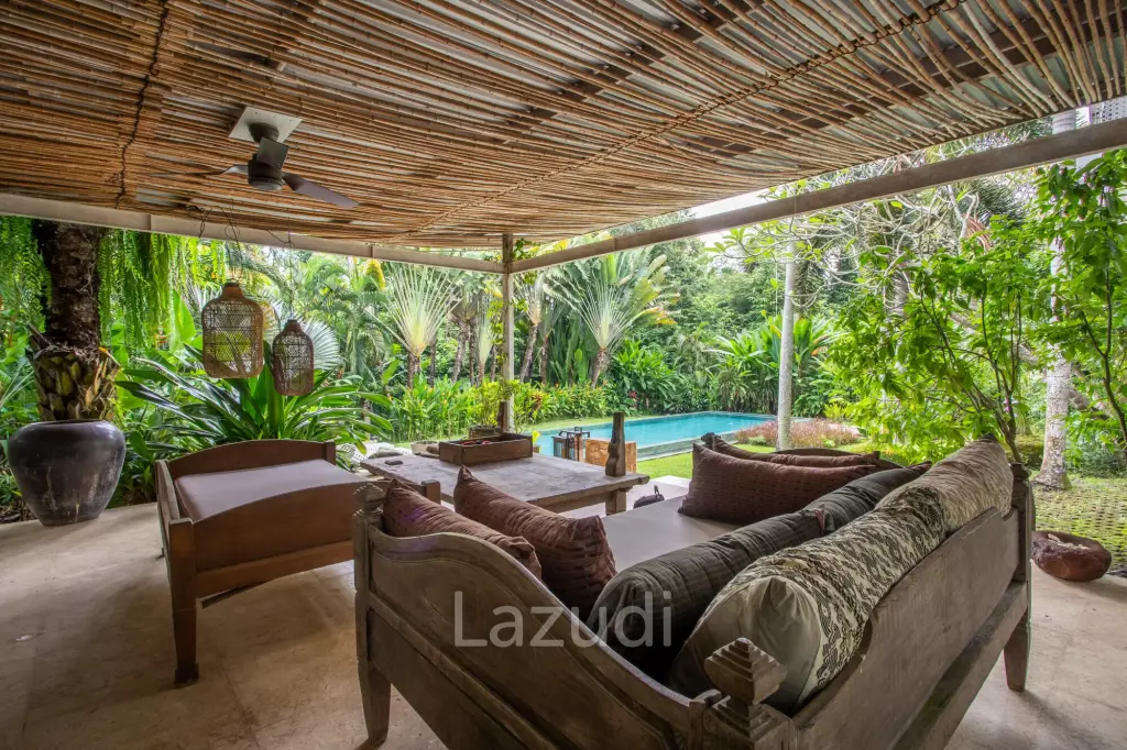 EXQUISITE FREEHOLD VILLA 2 MINS DRIVE TO KEDUNGU BEACH