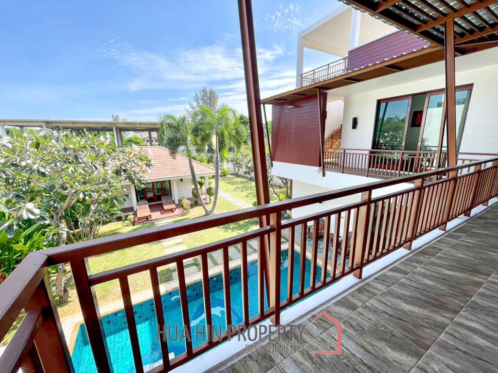 4 Bedroom Pool Villa 200 Meters From Dolphin Bay Beach