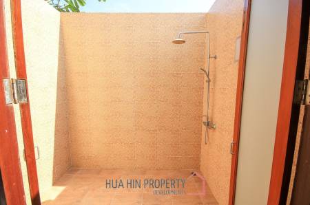 4 Bedroom Pool Villa 200 Meters From Dolphin Bay Beach