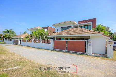 4 Bedroom Pool Villa 200 Meters From Dolphin Bay Beach