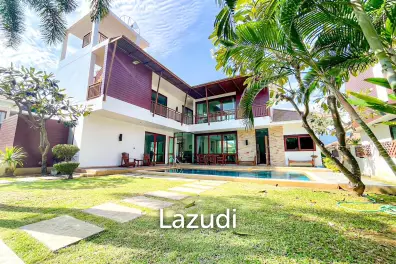 4 Bedroom Pool Villa 200 Meters From Dolphin Bay Beach