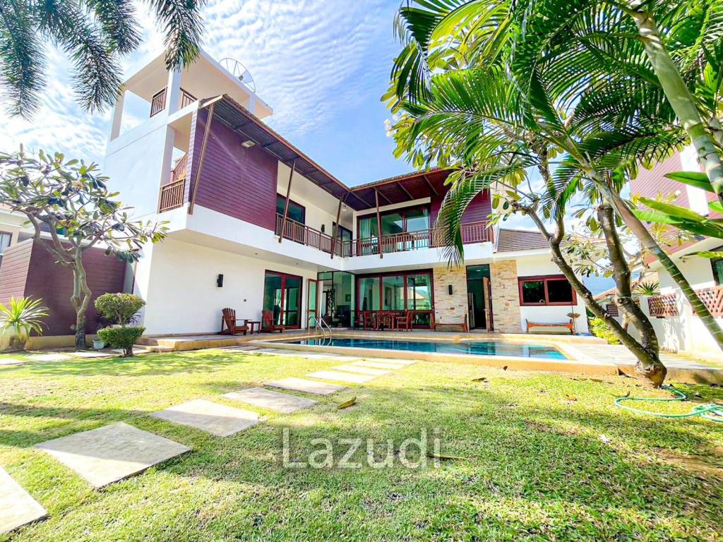 4 Bedroom Pool Villa 200 Meters From Dolphin Bay Beach