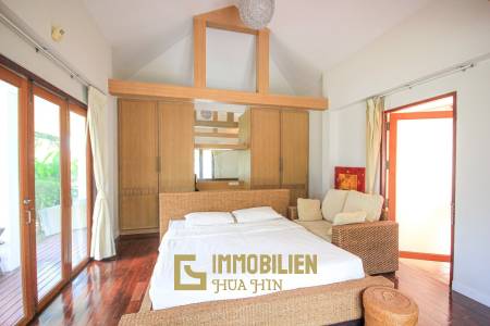 Dolphin Bay Beach: 4 Schlafzimmer Pool Villa NUR 200 Meter vom Strand entfernt