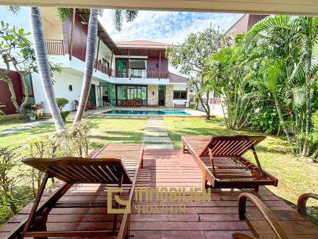 4 Bedroom Pool Villa 200 Meters From Dolphin Bay Beach