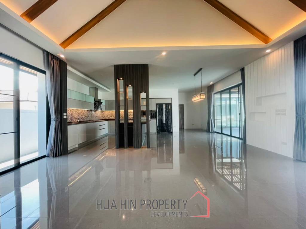 4 Bed 4 Bath 310 SQ.M IBreeze View Hua-Hin