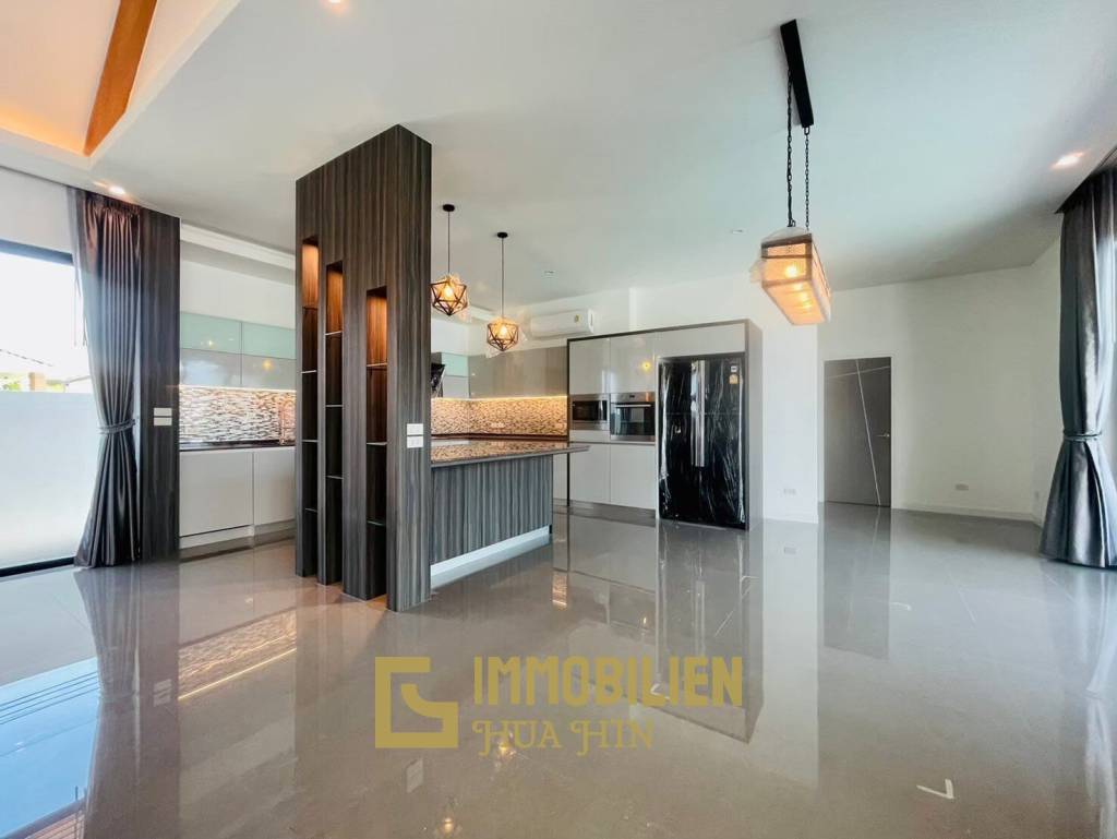 4 Bed 4 Bath 310 SQ.M IBreeze View Hua-Hin