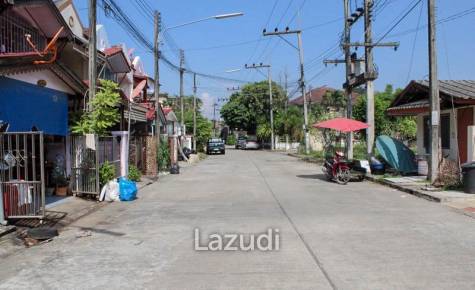 Townhouse for Sale in the Heart of the City