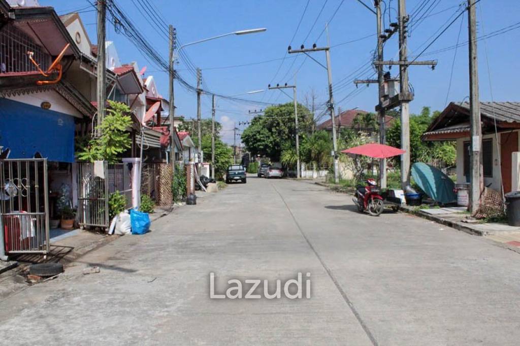 Townhouse for Sale in the Heart of the City